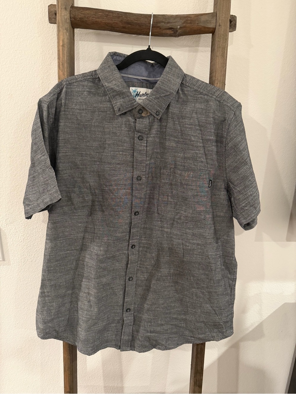 Hurley Heathered Gray Short-Sleeve Button Down Shirt
